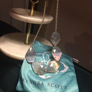 NWOT Kendra Scott Discontinued Necklace